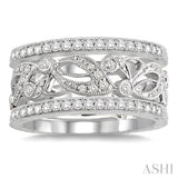 1/2 Ctw Round Cut Diamond Triple Band Set in 14K white Gold