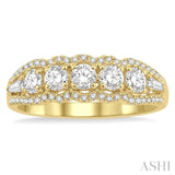 3/4 Ctw Baguette and Round Cut Diamond Fashion Ring in 14K Yellow Gold