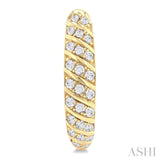 1/2 Ctw Ribbed Swirl Round Cut Diamond Fashion Hoop Earring in 10K Yellow Gold