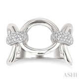 1/10 Ctw Oval Shape Bar Accent Round Cut Diamond Bold Fashion Ring in Sterling Silver