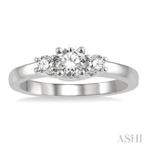 1/2 Ctw Round Cut Diamond Three-Stone Ring in 14K White Gold